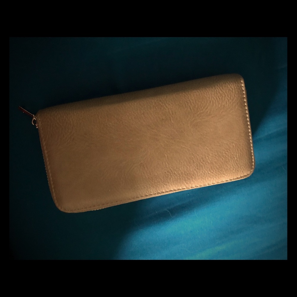Wynn Tan/Light Brown double wallet